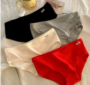 Breathable Cotton Low Waist Briefs Women’s Solid Color Triangle Panties OEM ODM Customization Available Plus Size L 3XL