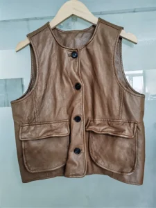 Custom Oversized Vest Unisex Brown Button Up Waistcoat with Pockets OEM ODM Acceptable