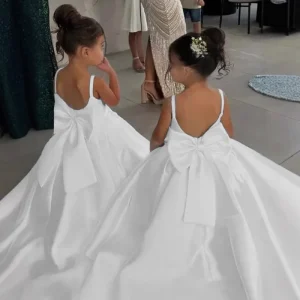 Flower Girls Dress Children Sleeveless Satin Simple Looking with Bowtie Backless Custom Size