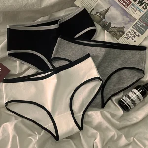 Girl Sports Style Mid Waist Pure Cotton Underwear Simple and Breathable Briefs