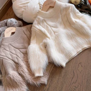 Girls’ Autumn and Winter Pullover Sweater New Baby Fashion All-Match Top