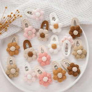 Handmade Crochet Daisy Floral Hairclip for Baby Girls Cute Children’s Hair Accessories Customized Alloy Hairclip