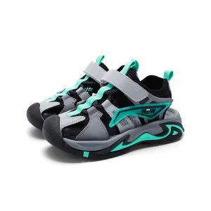 Kids Sport Shoes New Beach Sandals and Soccer Shoes for Boys and Girls Indoor Outdoor Platform Slip on Design
