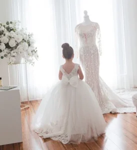 Morili Lace Princess Ball Gown Party Pageant Communion Customized White Wedding Kids Flower Girl Dresses MF762