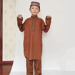New Boys’ Embroidered Two piece Suit Southeast Asian Medium and Large Boy Embroidered Robe for Muslims