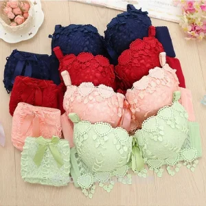 New Style Women Lady Sexy Underwear Bra Briefs Suits Transparent Lace Young Beautiful Girls Bra Panty Set