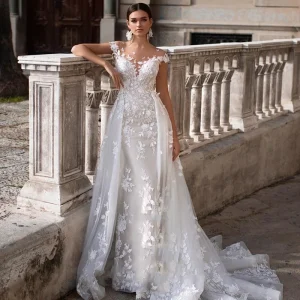 Sexy Lace Train Wedding Dress Vestidos De Novia Playa Custom Made Beach Wedding Dresses Flower Girls Dresses for Wedding