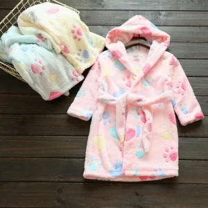 Thermal Unisex Flannel Bathrobe with Hood for Autumn Cute Cartoon Design Kids Sleepwear for Baby Boy and Girl