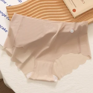 Women’s Underwear Girls Seamless Panties for Ladies Invisible Ice Silk ultra Thin Hipster Sexy Breathable